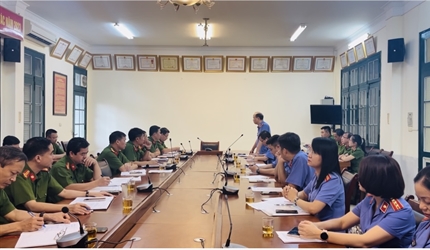 Phòng 2 Viện KSND thành phố Hà Nội trực tiếp kiểm sát việc tiếp nhận,...